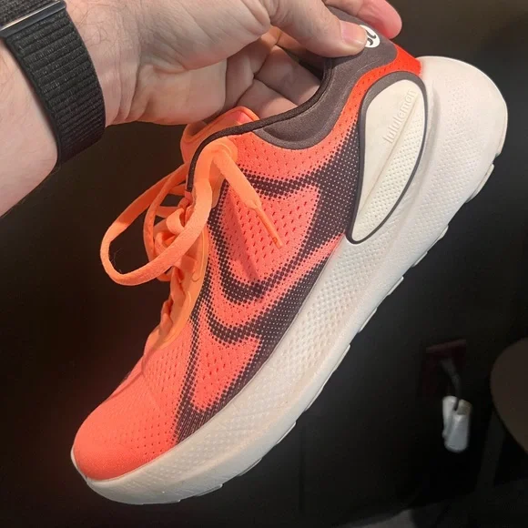 lululemon Beyondfeel running shoes - Picture 6 of 16